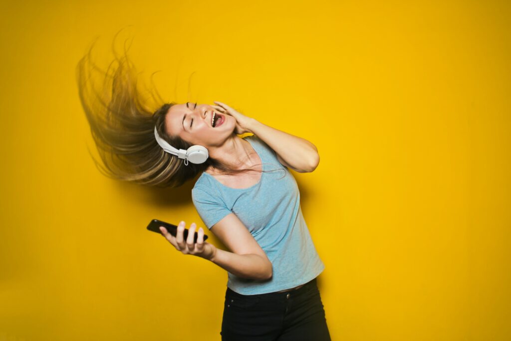 girl dancing to music